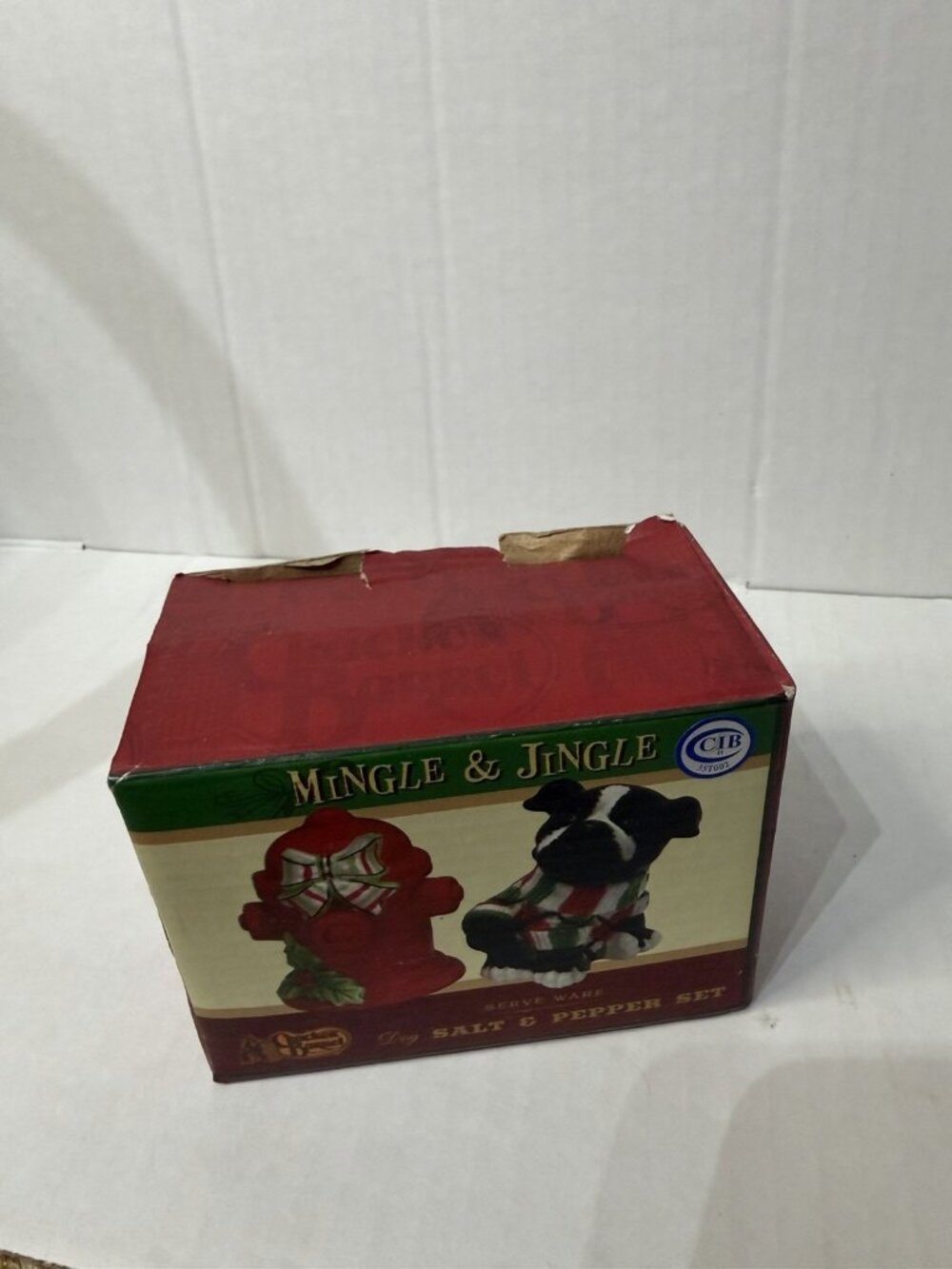 Dog And Fire Hydrant Salt And Pepper Shaker Cracker Barrel